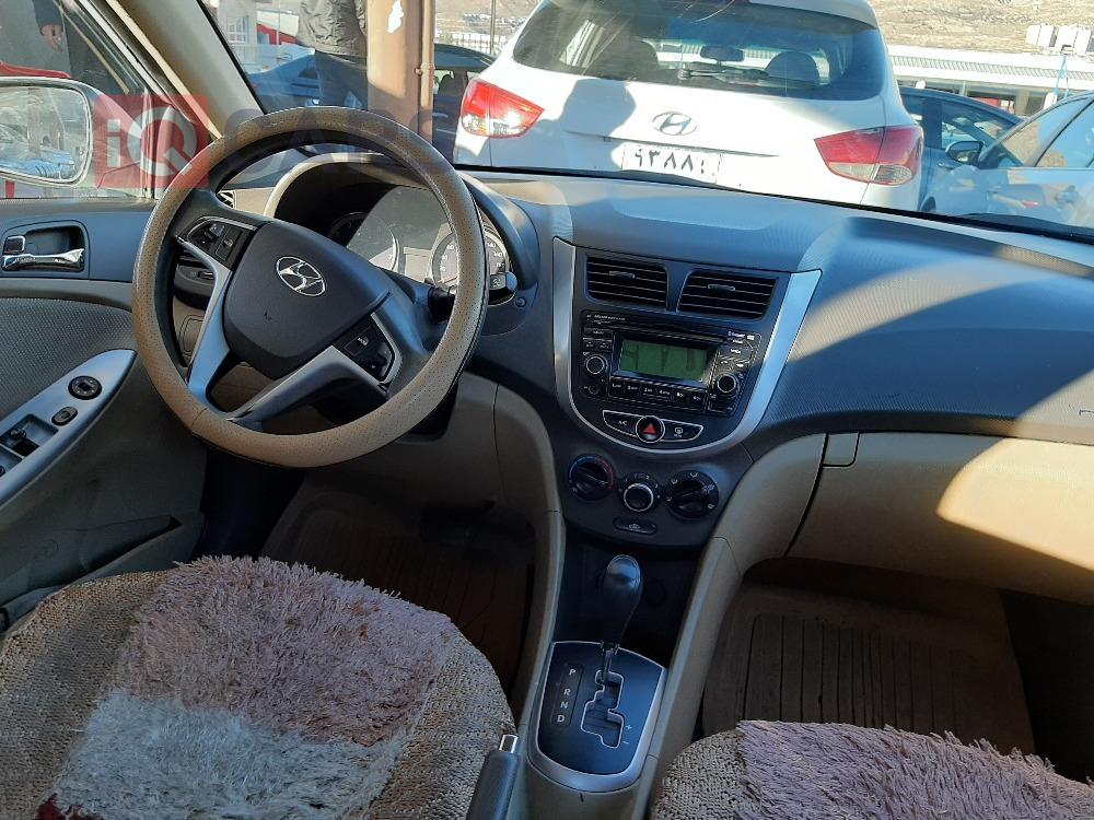 هیوندای ئەکسنت